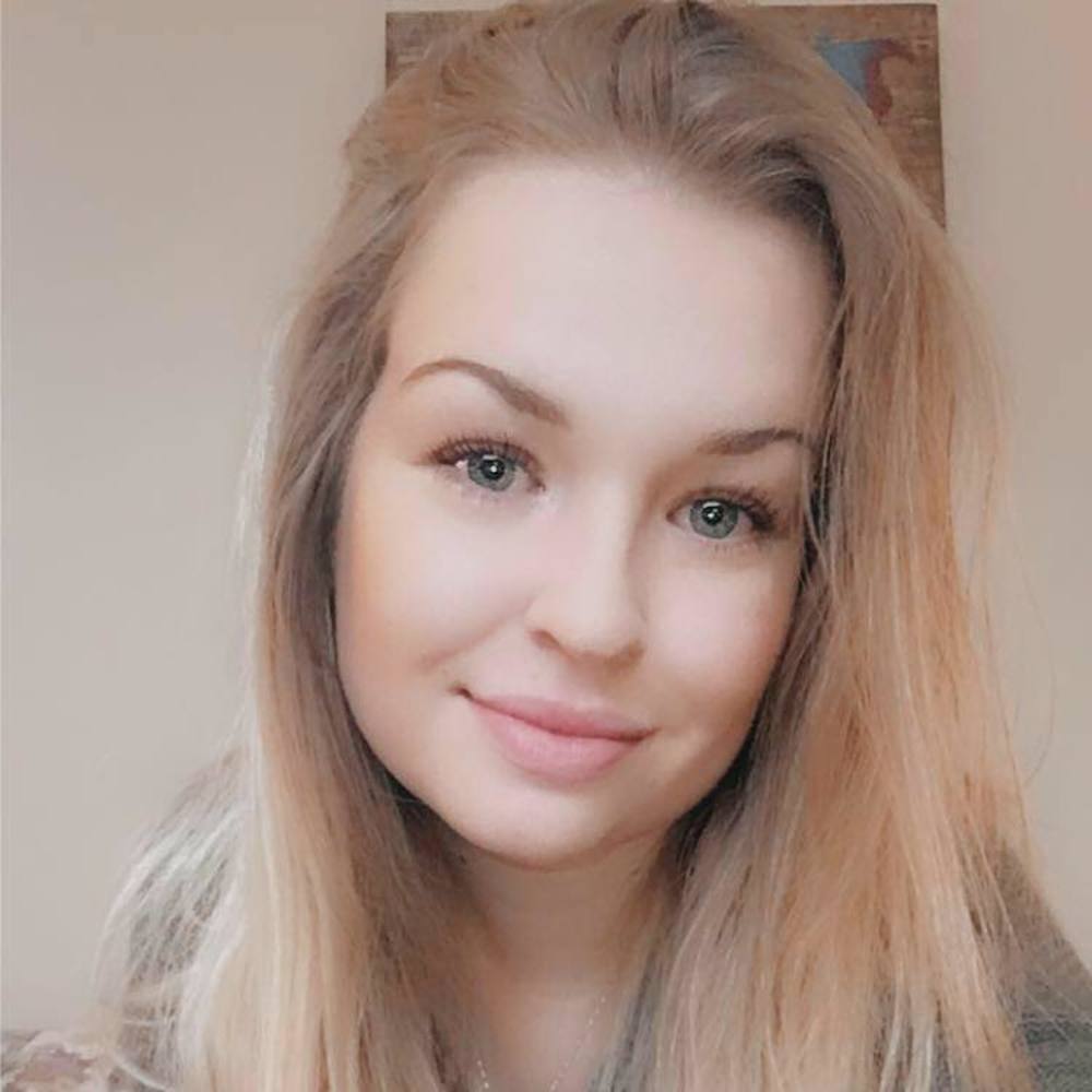 Meet your Posher, Nina